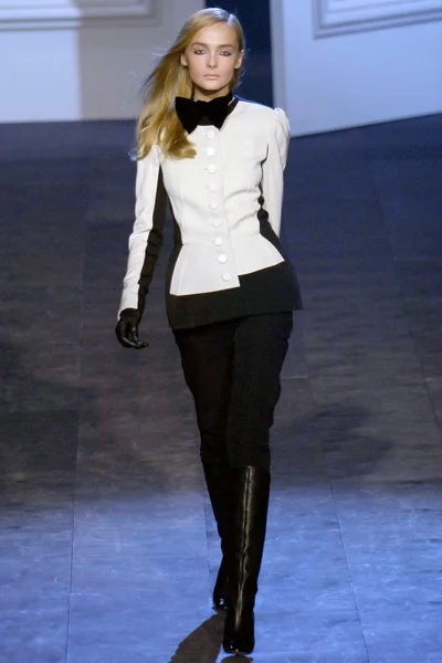 Look 5